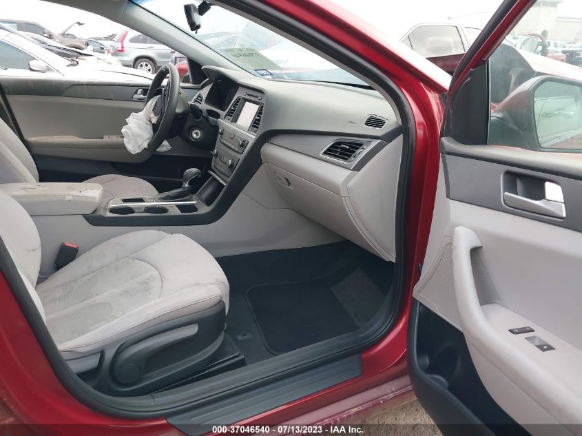 2016 HYUNDAI SONATA 2.4L SE - 5NPE24AF6GH353589