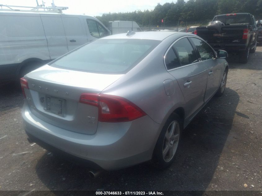 2013 VOLVO S60 T5 - YV1612FHXD2219875