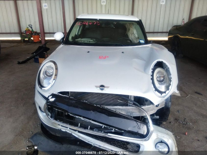 2018 MINI HARDTOP 4 DOOR COOPER - WMWXU1C53J2F79359