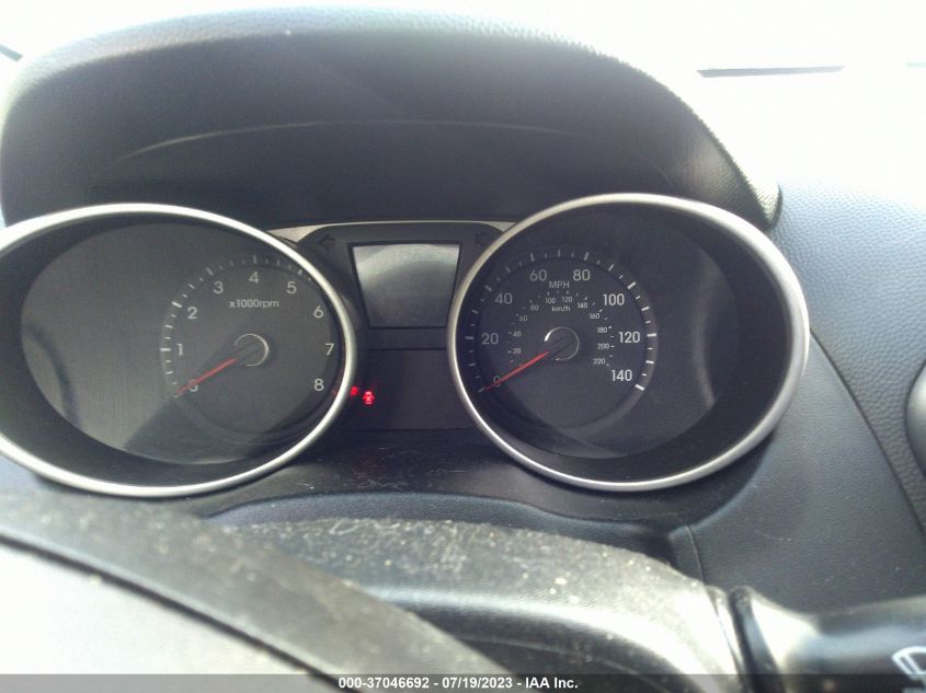 2015 HYUNDAI TUCSON LIMITED/SE - KM8JUCAG0FU059231
