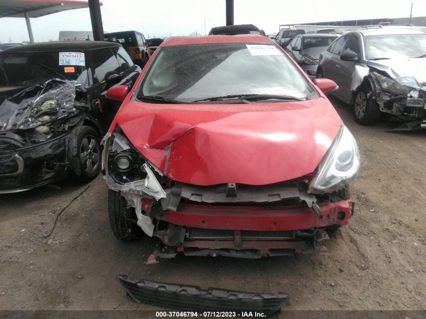 2017 TOYOTA PRIUS C - JTDKDTB33H1591145