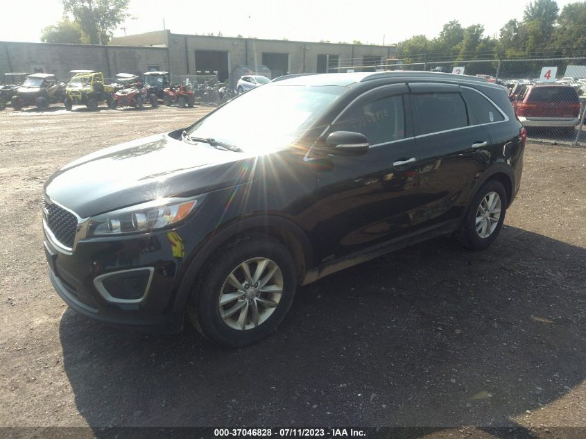 2016 KIA SORENTO LX - 5XYPGDA33GG043021