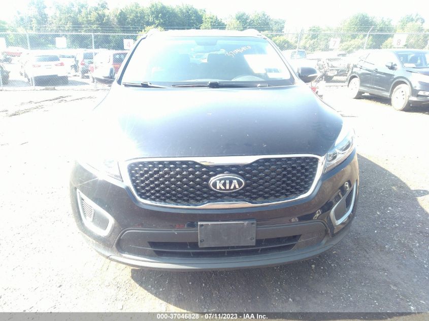 2016 KIA SORENTO LX - 5XYPGDA33GG043021