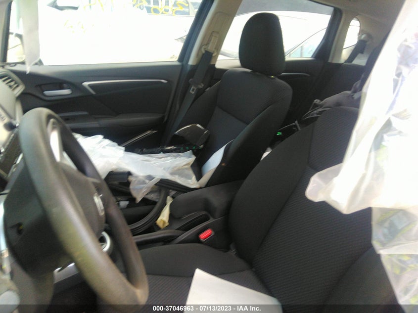 VIN 3HGGK5H40JM719424 2018 HONDA FIT LX