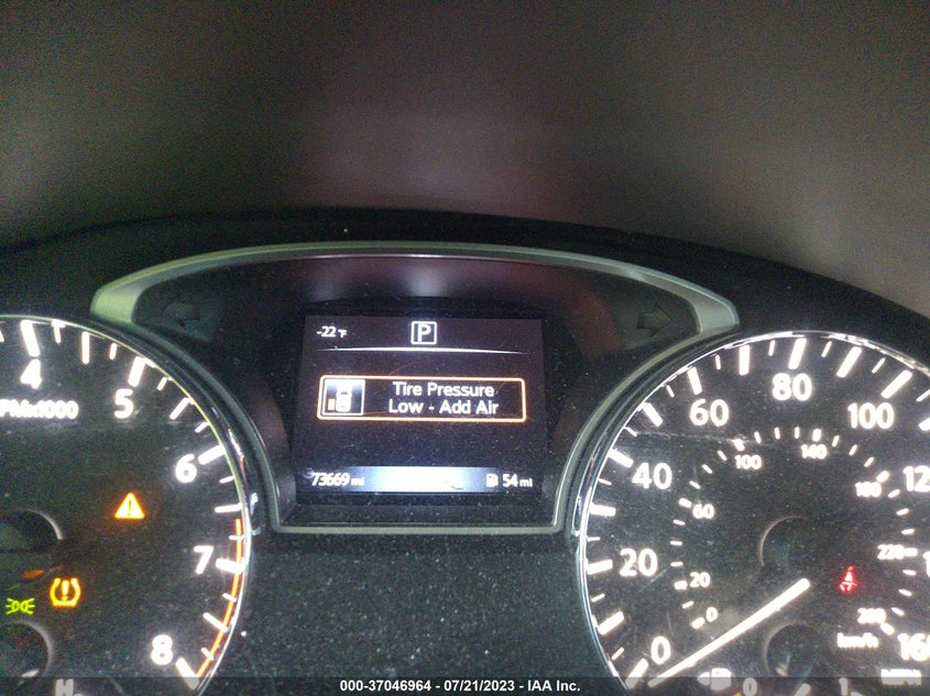 VIN 5N1DR2MN5HC620440 2017 NISSAN PATHFINDER SL