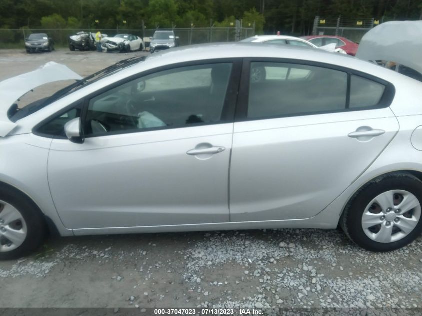 2017 KIA FORTE LX - 3KPFK4A72HE115063