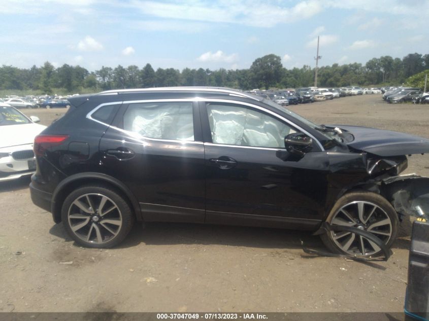 2017 NISSAN ROGUE SPORT SL - JN1BJ1CR8HW143134