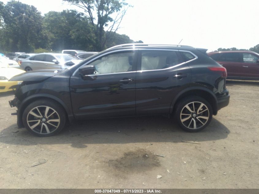 2017 NISSAN ROGUE SPORT SL - JN1BJ1CR8HW143134