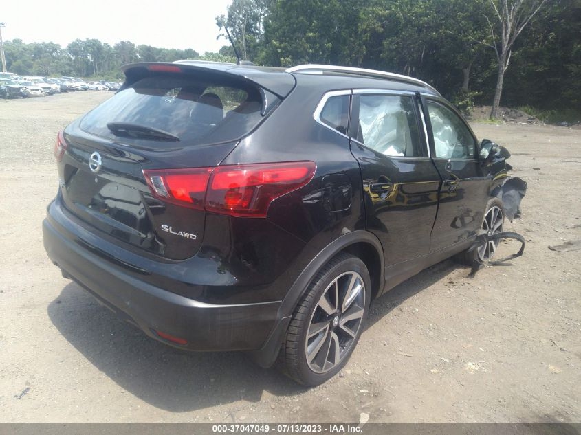 2017 NISSAN ROGUE SPORT SL - JN1BJ1CR8HW143134