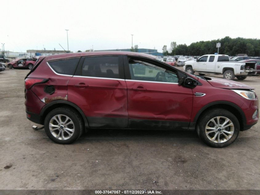 2019 FORD ESCAPE SE - 1FMCU9GD5KUA13848