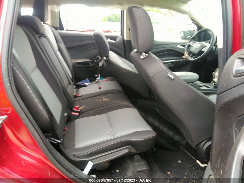 2019 FORD ESCAPE SE - 1FMCU9GD5KUA13848