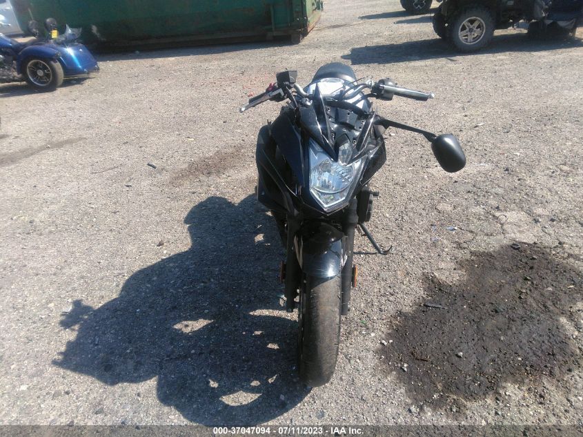 2012 YAMAHA FZ6 R - JYARJ18E3CA008162