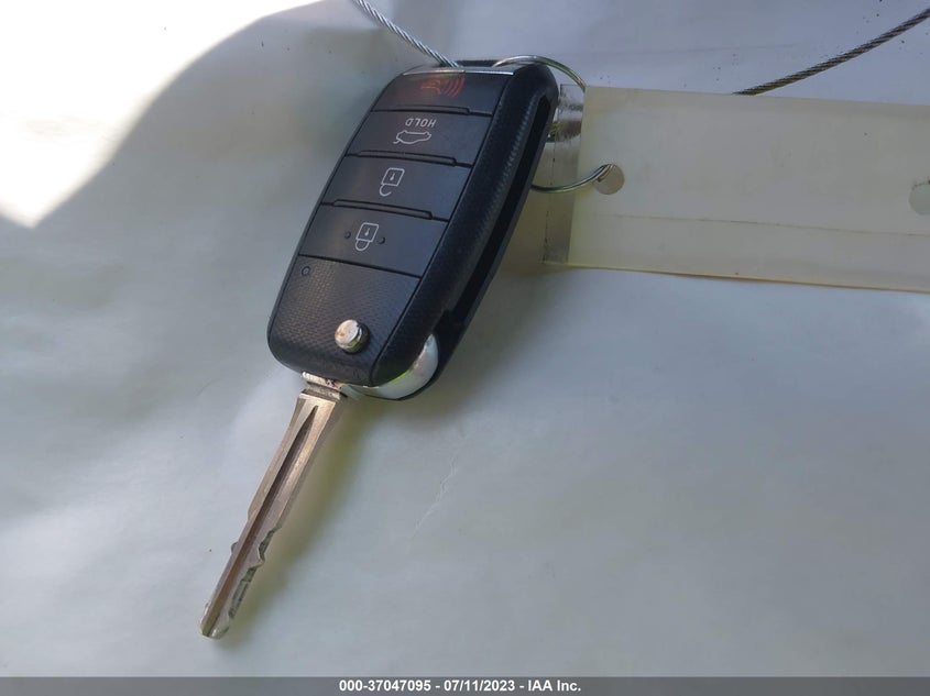 VIN 3KPFL4A75JE239265 2018 KIA FORTE LX/S