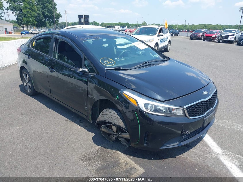 VIN 3KPFL4A75JE239265 2018 KIA FORTE LX/S