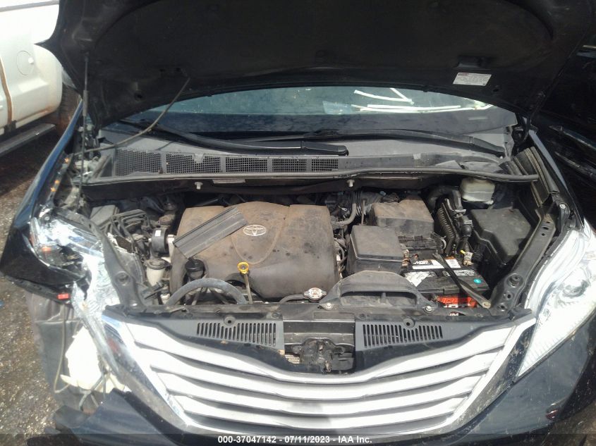 2017 TOYOTA SIENNA XLE/LIMITED - 5TDYZ3DCXHS838740