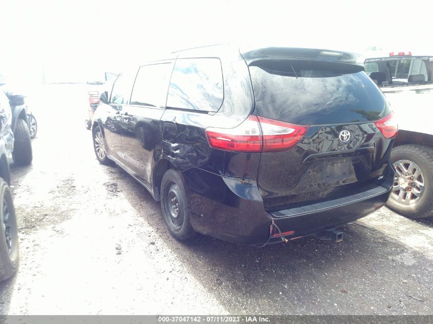 2017 TOYOTA SIENNA XLE/LIMITED - 5TDYZ3DCXHS838740