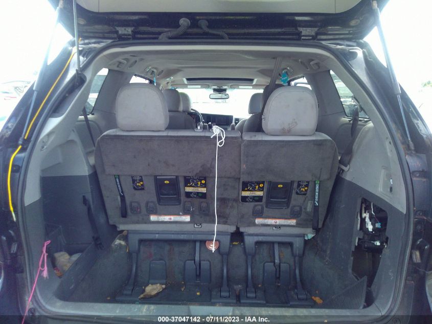 2017 TOYOTA SIENNA XLE/LIMITED - 5TDYZ3DCXHS838740