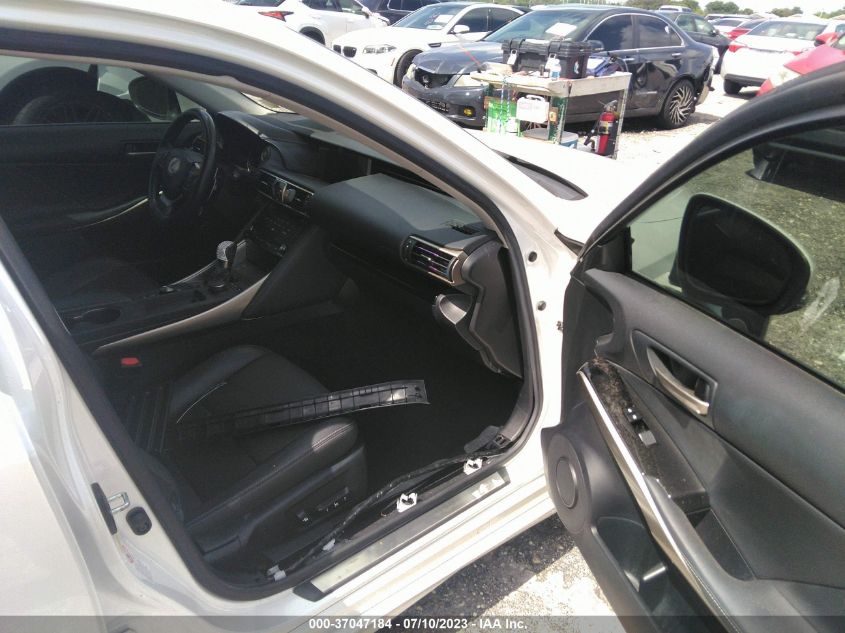 2018 LEXUS IS IS 300 - JTHC81D27J5032390