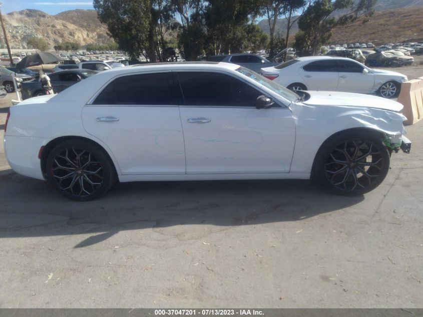 2016 CHRYSLER 300 300C - 2C3CCAEG5GH320540