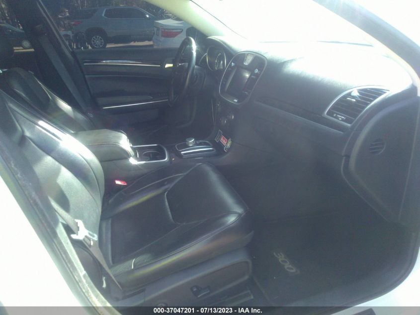 2016 CHRYSLER 300 300C - 2C3CCAEG5GH320540