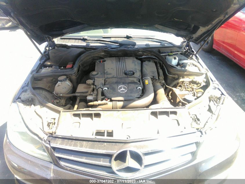 2013 MERCEDES-BENZ C-CLASS C 250 - WDDGJ4HB2DF944349