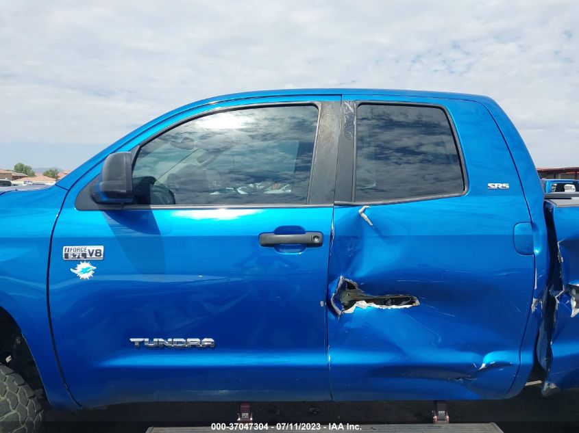 2016 TOYOTA TUNDRA 4WD TRUCK SR5 - 5TFUW5F12GX504273