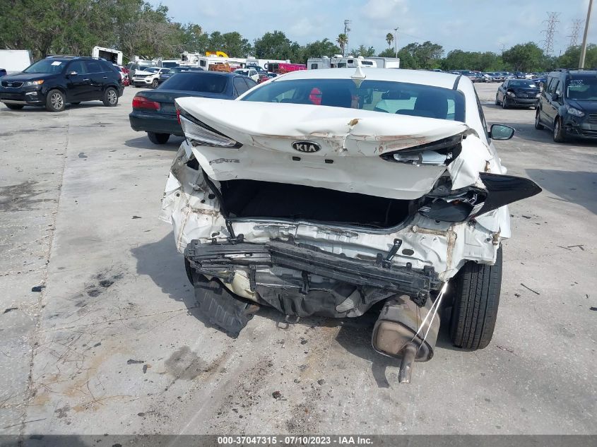2017 KIA FORTE LX - 3KPFK4A71HE043756