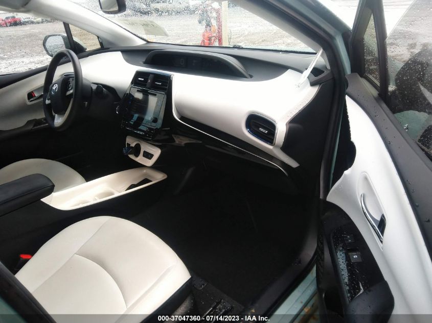 2016 TOYOTA PRIUS FOUR - JTDKARFU5G3018572