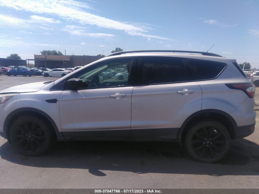 2017 FORD ESCAPE SE - 1FMCU0G95HUB61045