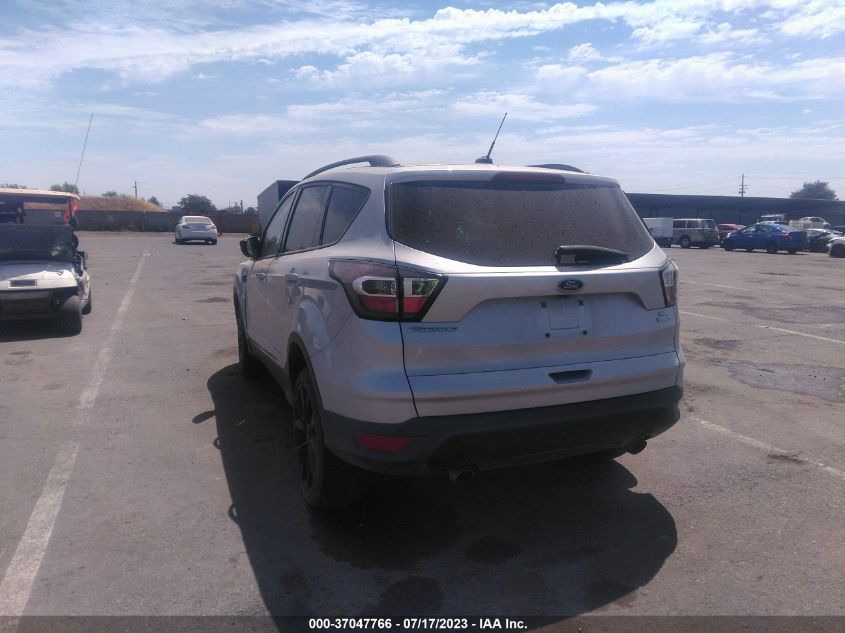 2017 FORD ESCAPE SE - 1FMCU0G95HUB61045