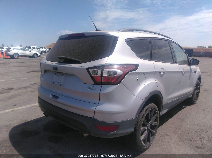 2017 FORD ESCAPE SE - 1FMCU0G95HUB61045