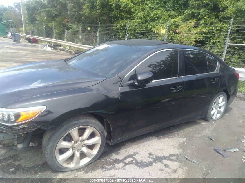 2014 ACURA RLX JH4KC1F30EC001838