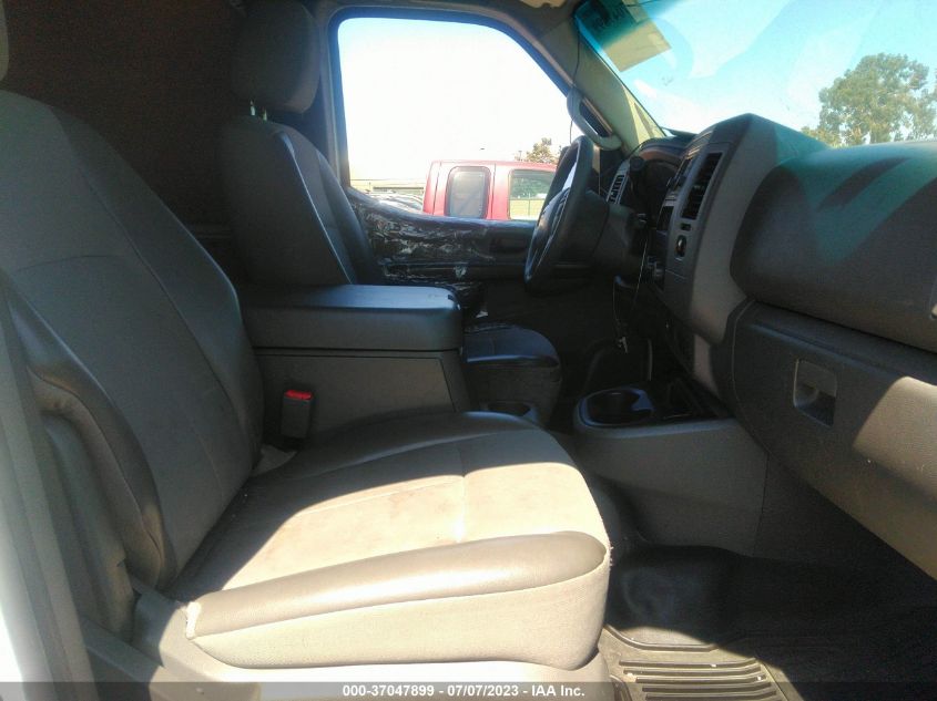 2013 NISSAN NV SV 1N6BF0KY2DN111651