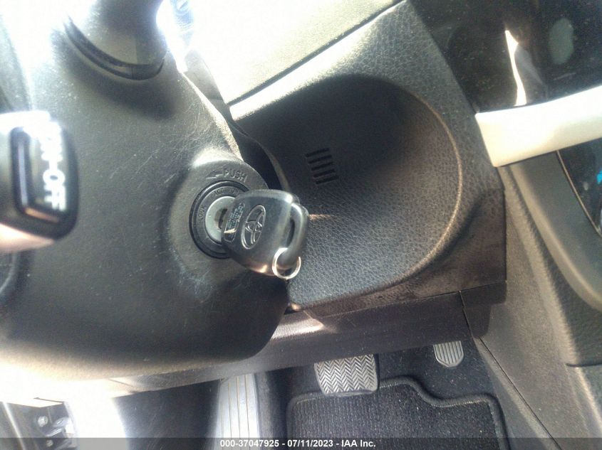 2015 TOYOTA COROLLA L/LE/LE PLS/PRM/S/S PLS - 2T1BURHE4FC238157