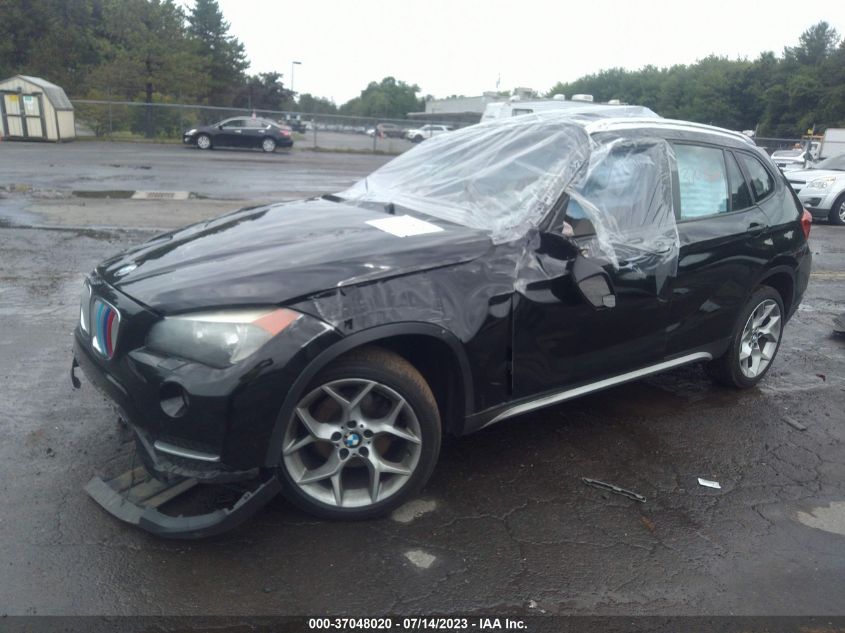2013 BMW X1 XDRIVE28I - WBAVL1C50DVR85092