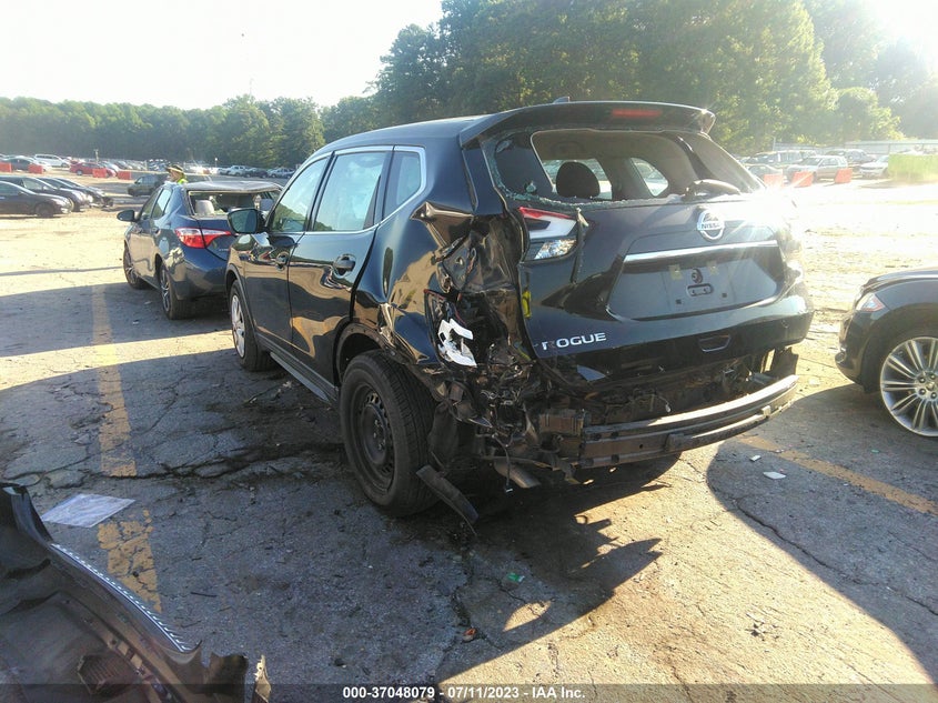 VIN KNMAT2MT7JP608957 2018 NISSAN ROGUE S/SV