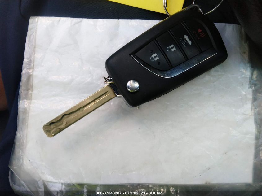 2019 TOYOTA CAMRY LE - 4T1B11HK7KU239165
