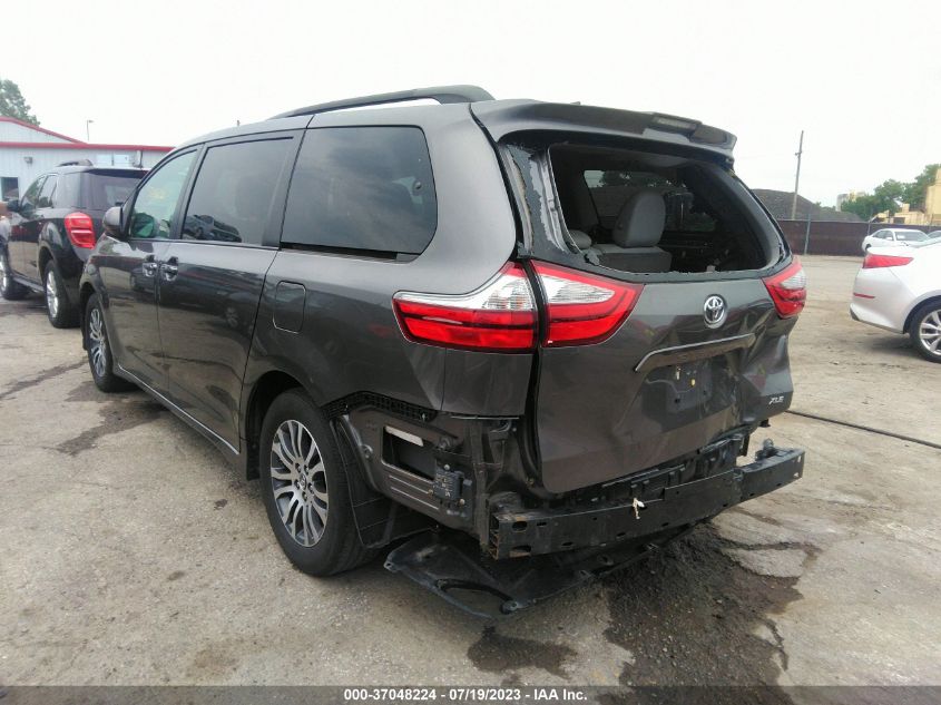 5TDYZ3DC9JS958194 2018 TOYOTA SIENNA, photo no. 3