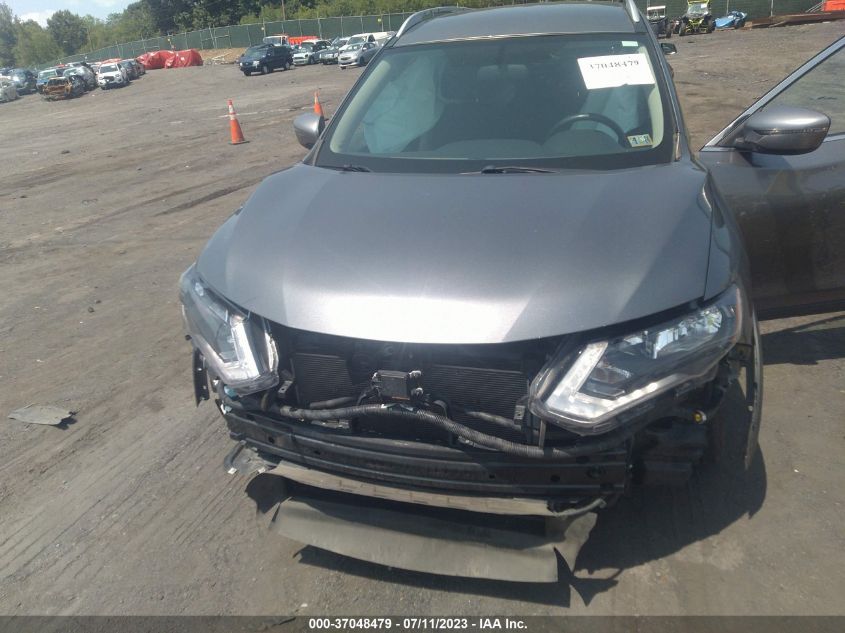 2018 NISSAN ROGUE SV - KNMAT2MV9JP569340