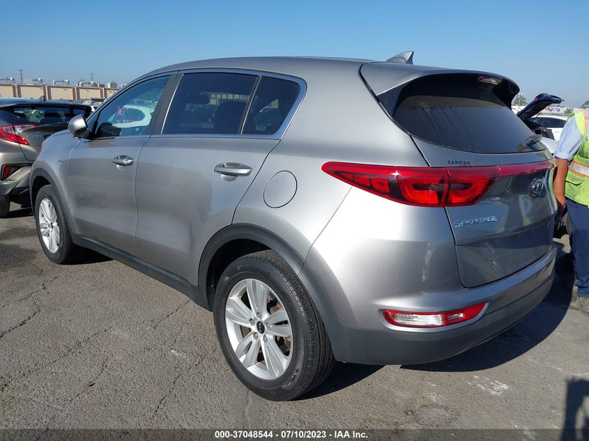VIN KNDPMCAC7K7585733 2019 KIA SPORTAGE LX