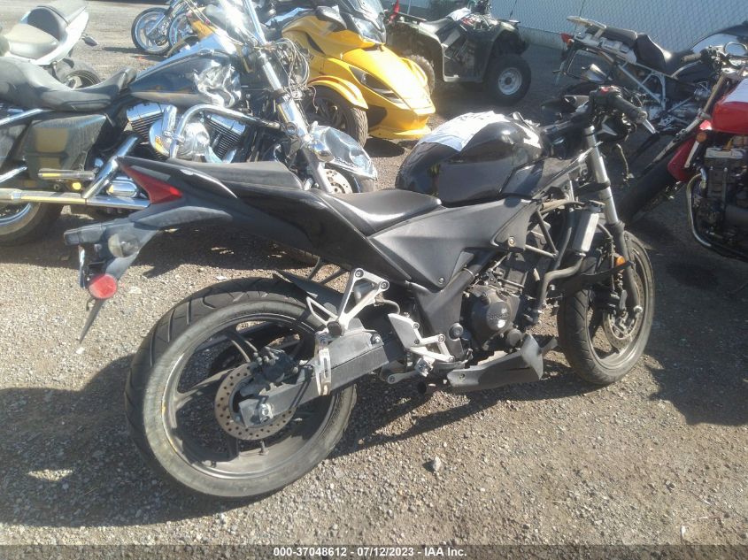2013 HONDA CBR250 R - MLHMC4107D5303121