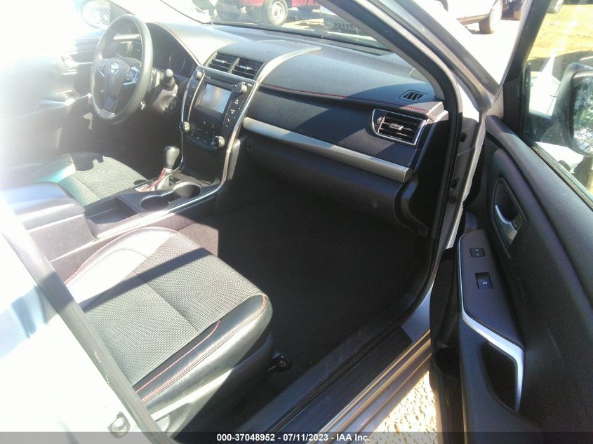 2017 TOYOTA CAMRY SE - 4T1BF1FK0HU389700