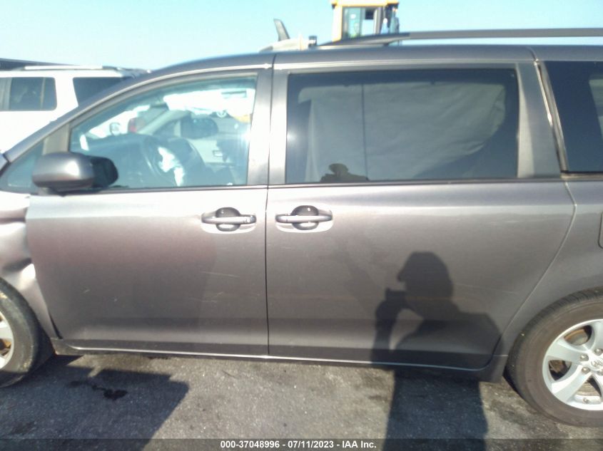 2017 TOYOTA SIENNA LE - 5TDKZ3DC1HS789885