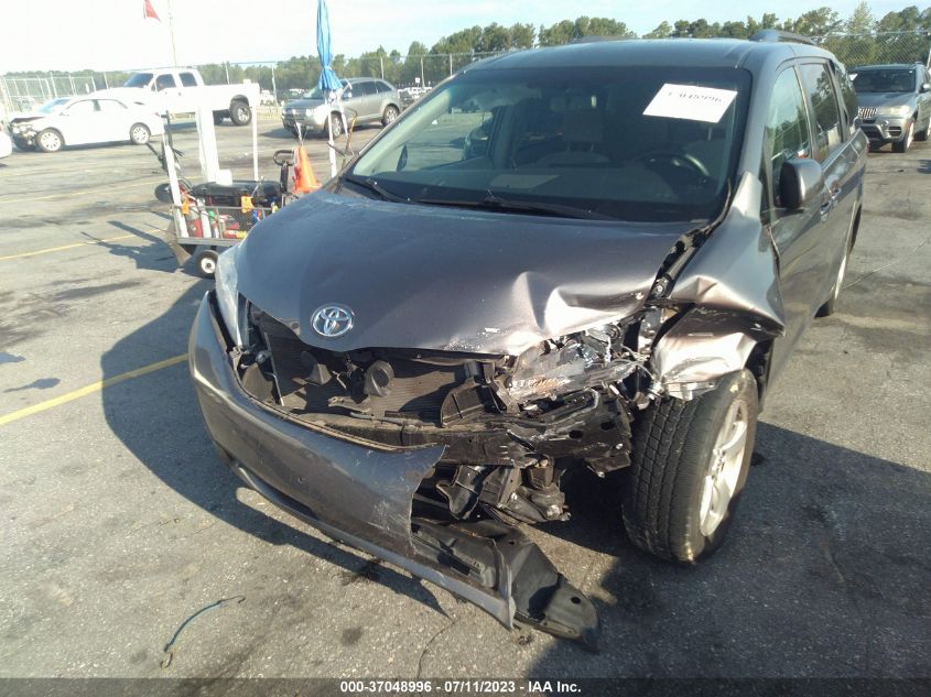 2017 TOYOTA SIENNA LE - 5TDKZ3DC1HS789885