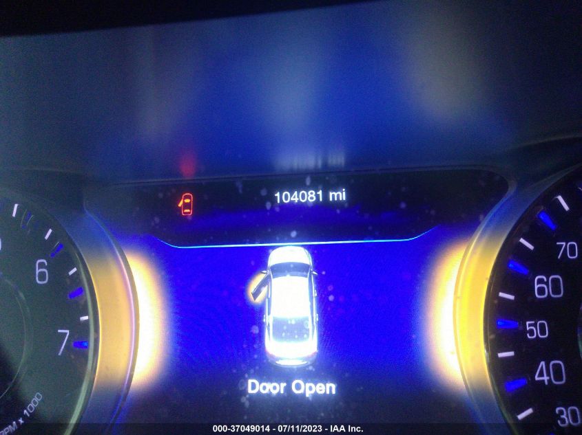 2015 CHRYSLER 200 C - 1C3CCCCB7FN687027