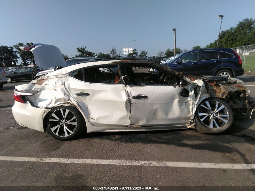 2017 NISSAN MAXIMA 3.5S/SV/SL/SR/PLAT - 1N4AA6AP9HC451508