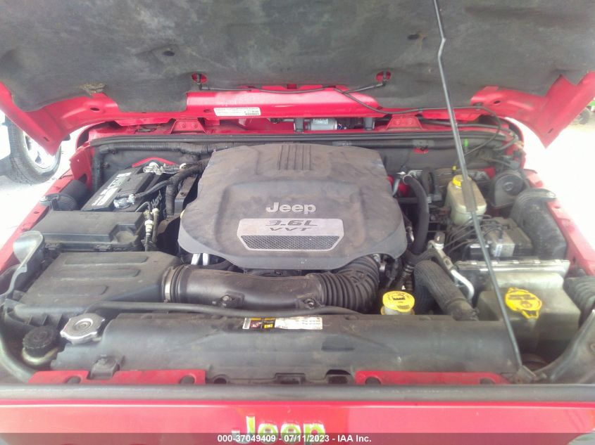 2013 JEEP WRANGLER UNLIMITED SAHARA - 1C4HJWEG5DL674464