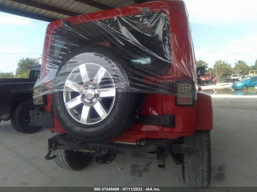 2013 JEEP WRANGLER UNLIMITED SAHARA - 1C4HJWEG5DL674464