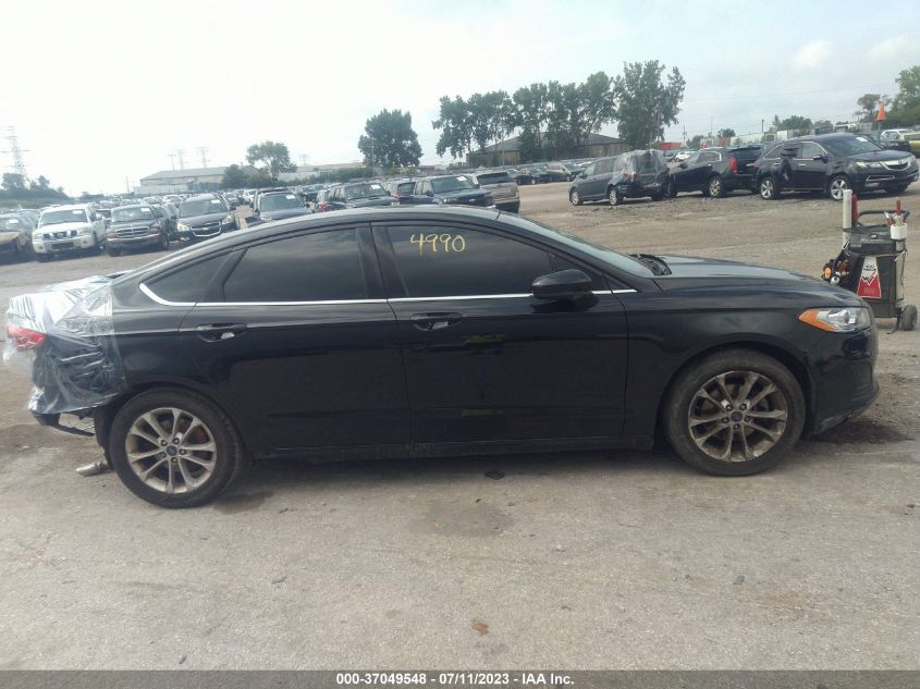 3FA6P0HD8KR248163 Ford Fusion SE 13