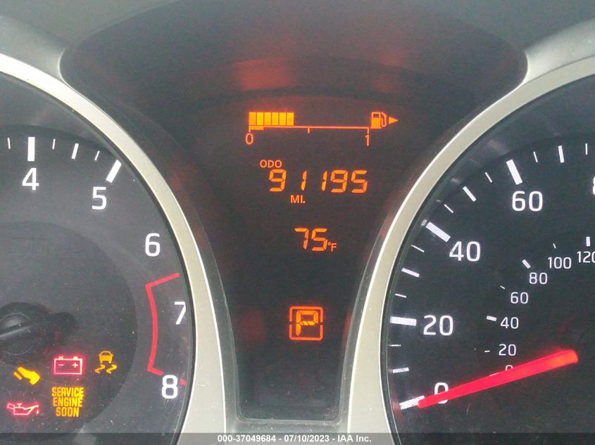 2017 NISSAN JUKE S - JN8AF5MR3HT706029
